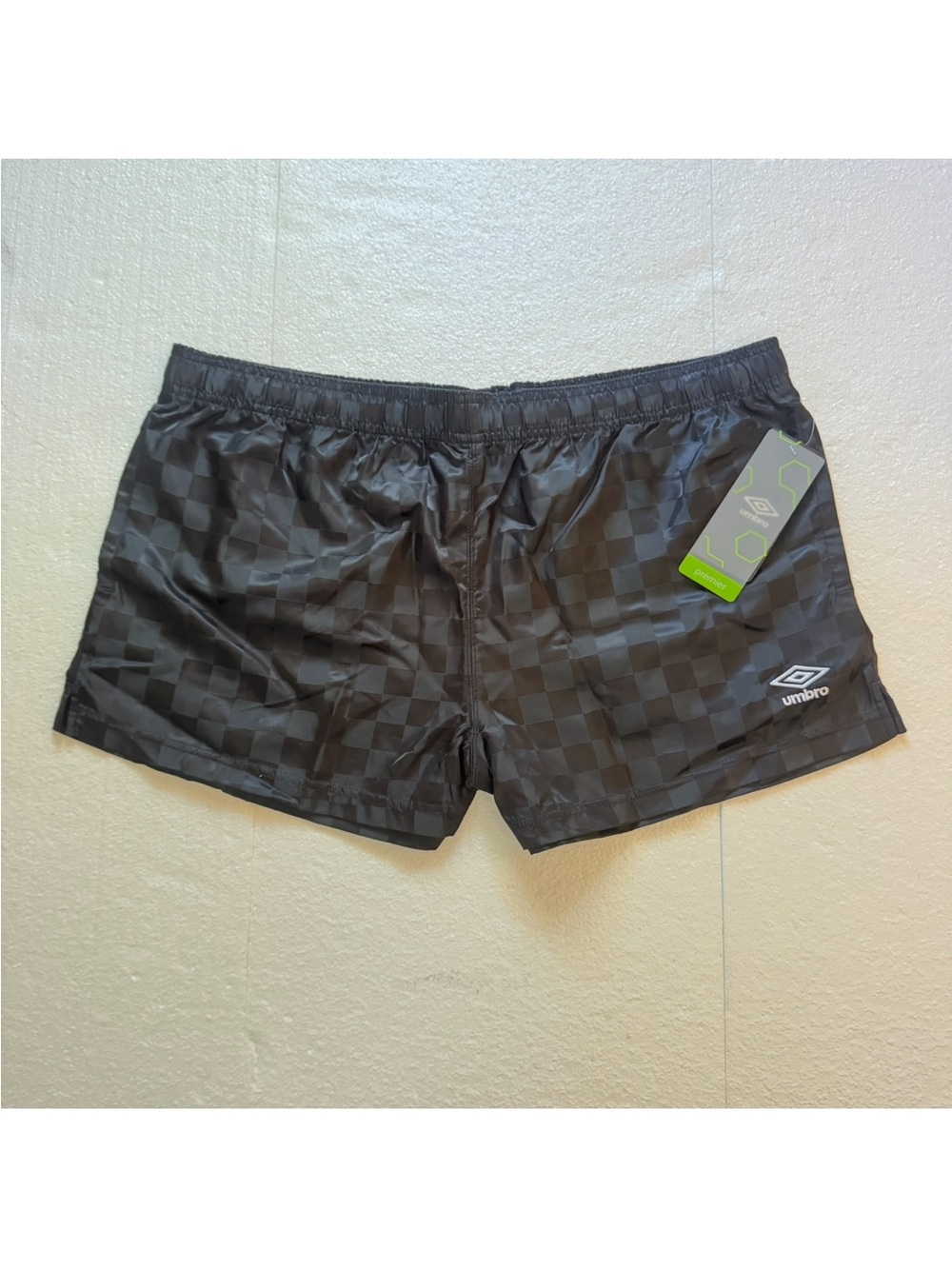 NEW! Umbro Checkerboard Shorts Men's XL